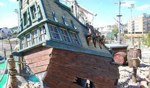 Pirates Bay Adventure Golf